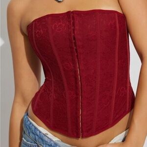 GISELLE STRAPLESS LACE CORSET
